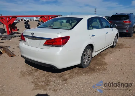 2012 Toyota Avalon Limited z USA, uszkodzony, nr VIN 4T1BK3DB6CU453001